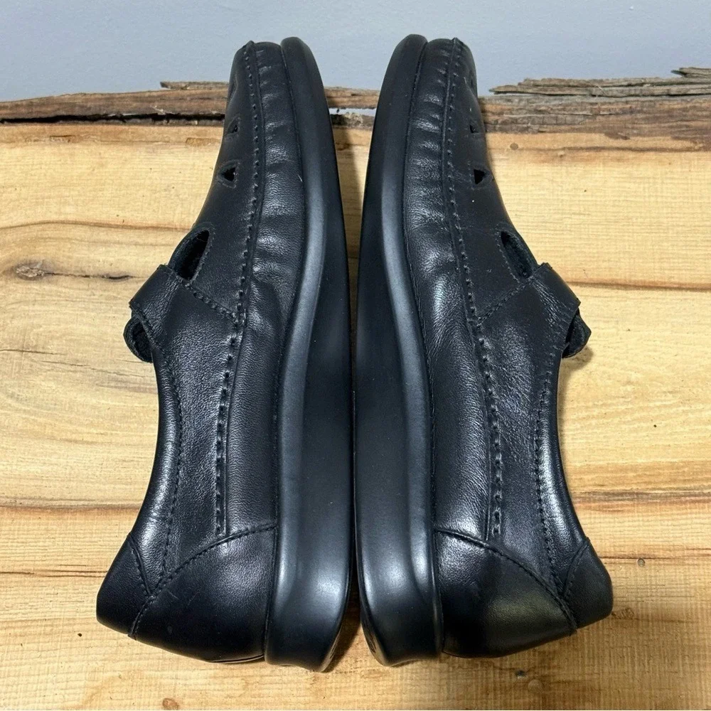 SAS Roamer womens‎ black leather strap loafers size 6N A26